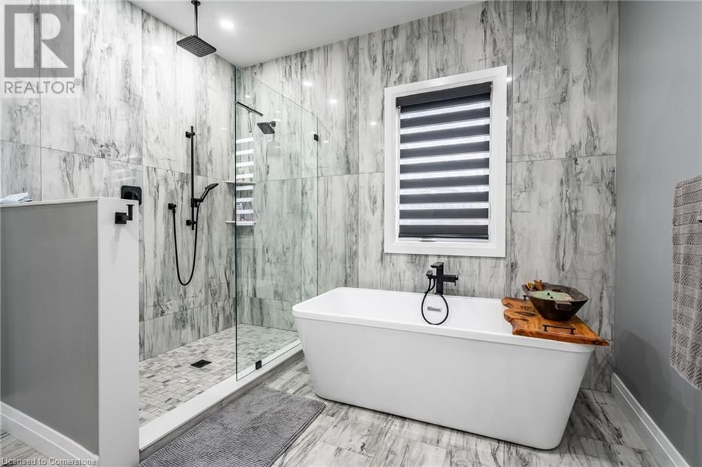 1266 COLBORNE STREET WEST Image 26