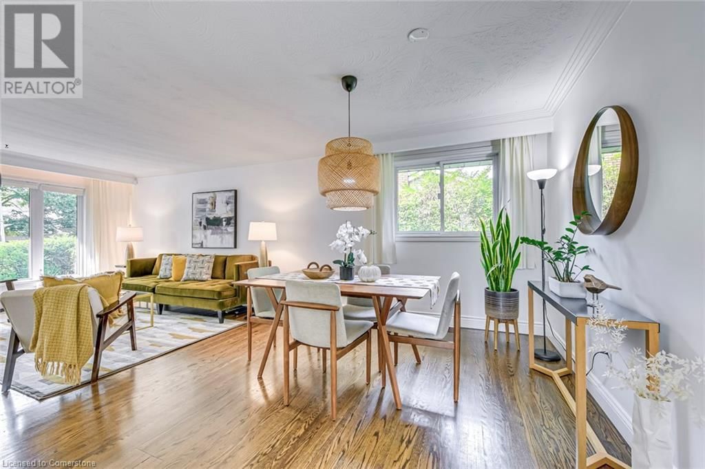 1306 NAPIER CRESCENT Image 17
