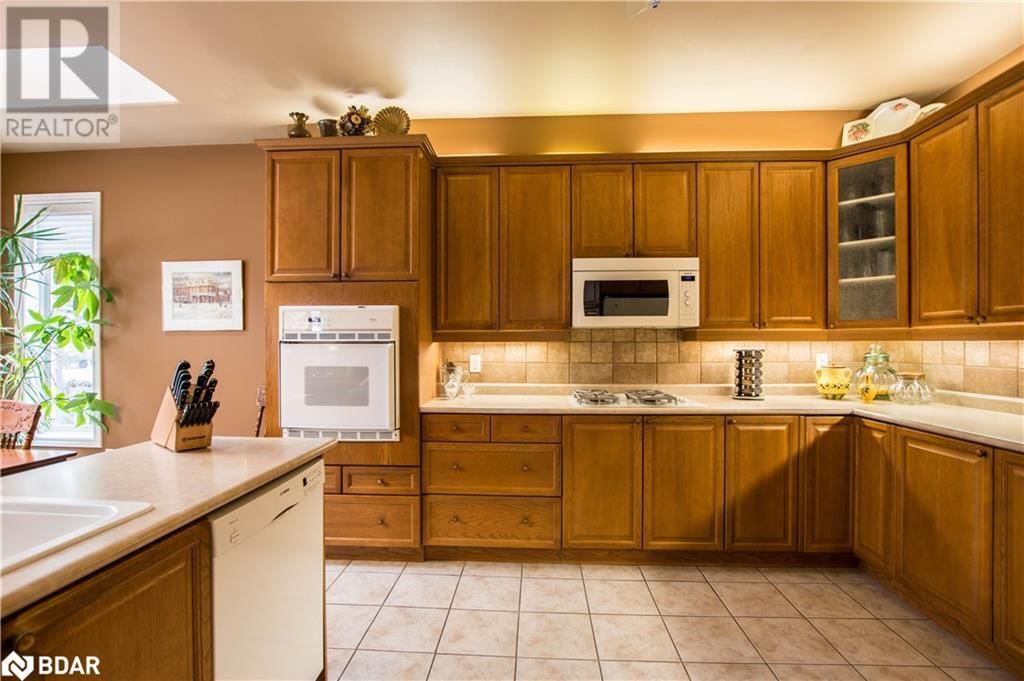 47 BIRKHALL PLACE Image 12