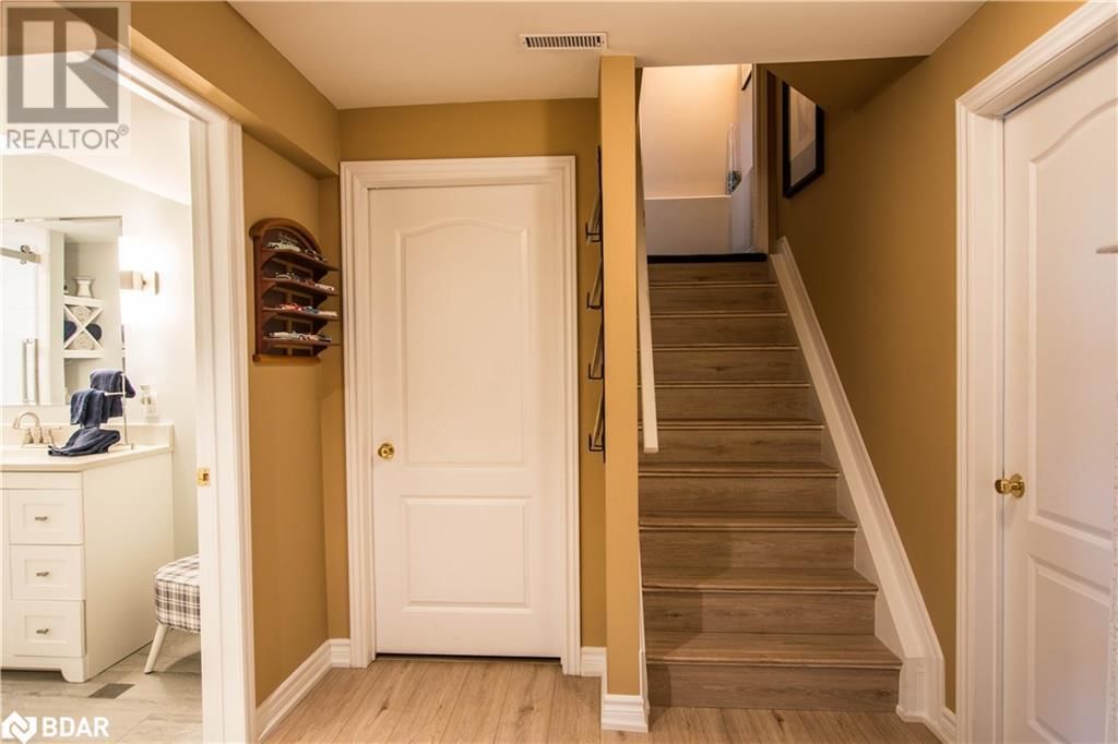 47 BIRKHALL PLACE Image 31