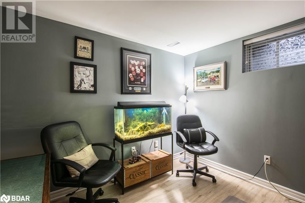 47 BIRKHALL PLACE Image 33