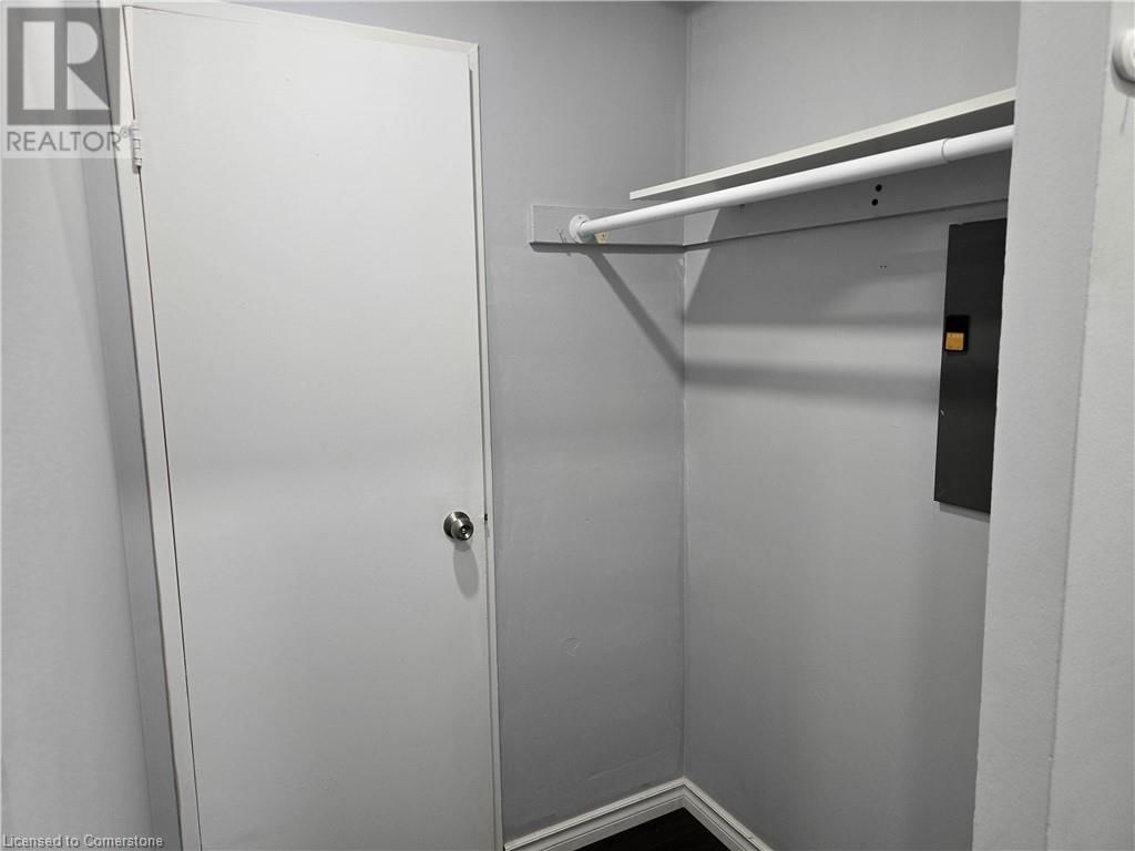 40 - 1016 FALGARWOOD DRIVE Image 4
