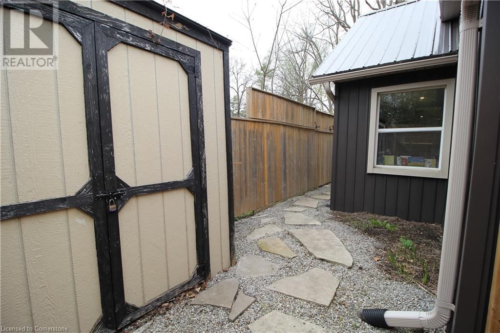 258 NORFOLK AVENUE Image 17