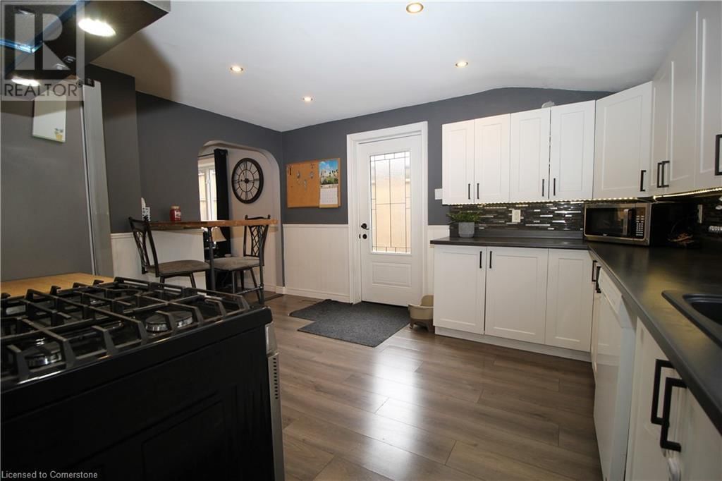 258 NORFOLK AVENUE Image 6