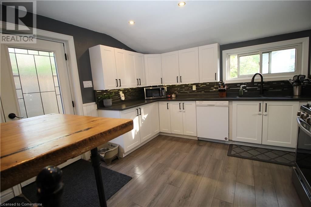 258 NORFOLK AVENUE Image 8