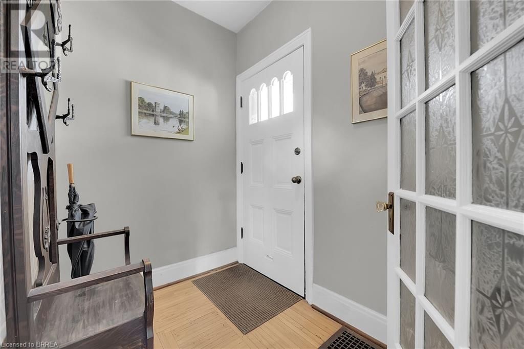 242 BRANT AVENUE Image 19