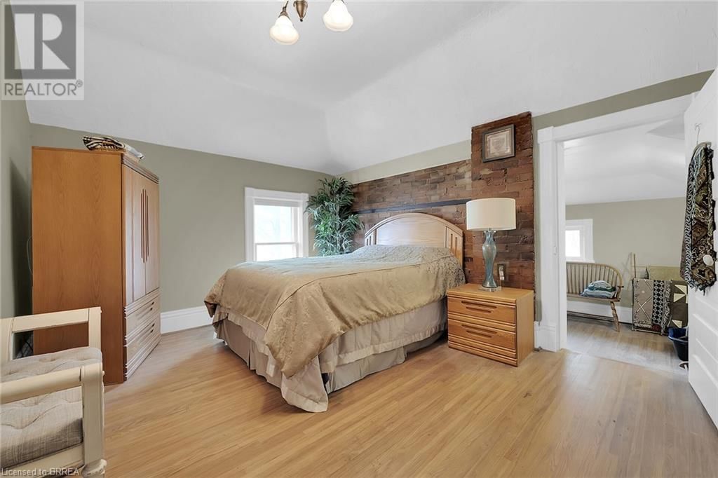 242 BRANT AVENUE Image 26