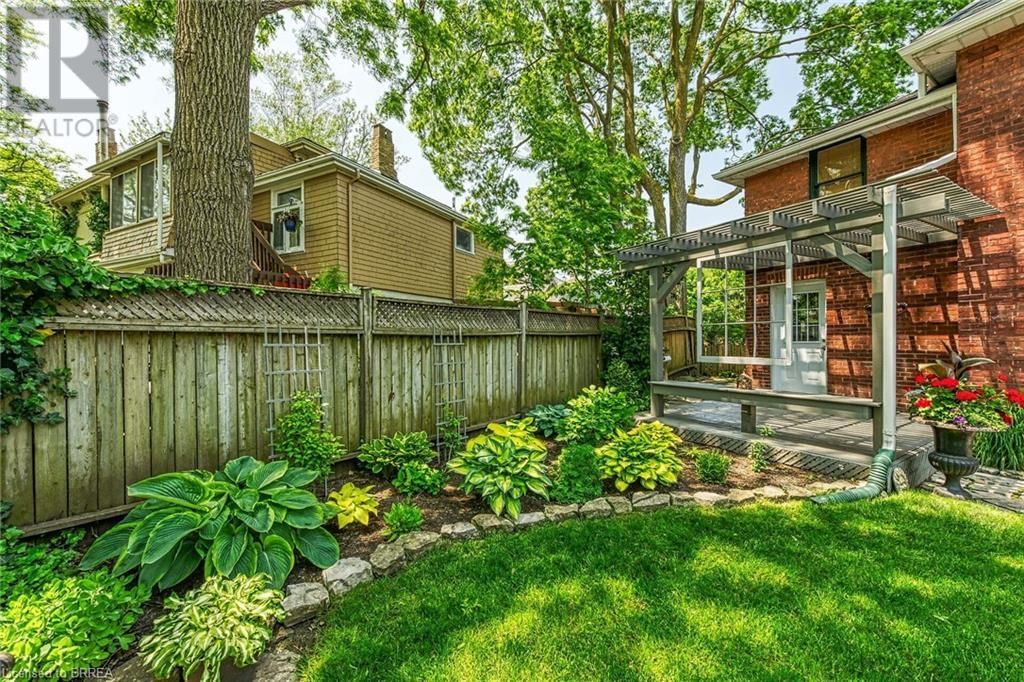 242 BRANT AVENUE Image 40