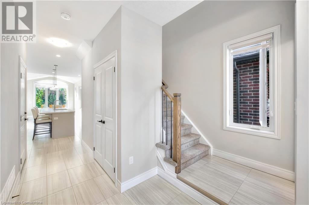 35 LOXLEIGH LANE Image 5