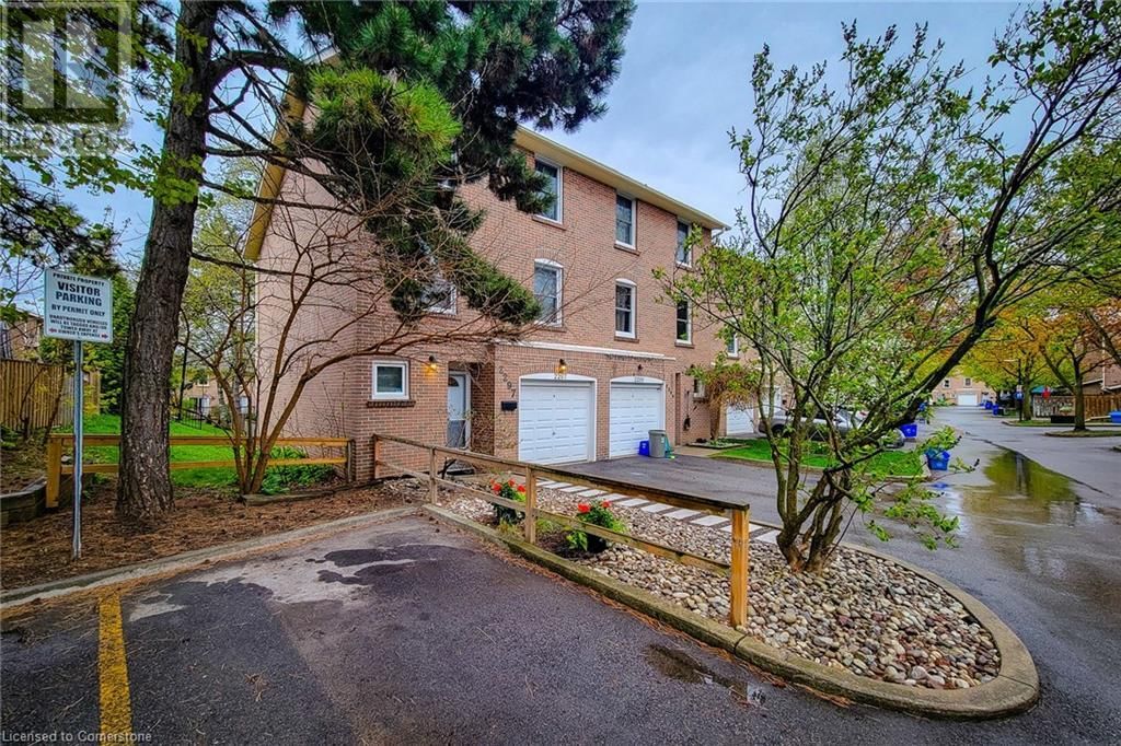 2297 MOUNTAIN GROVE AVENUE Image 2