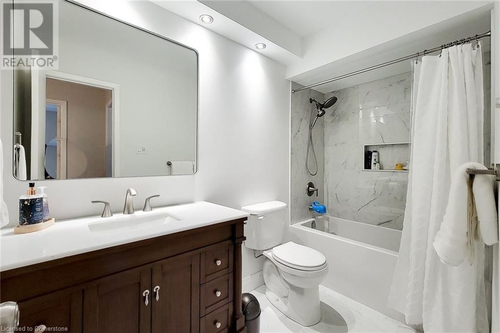 2297 MOUNTAIN GROVE AVENUE Image 25
