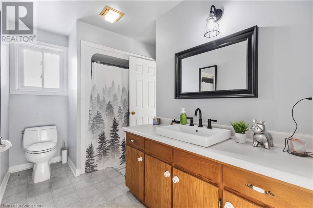 231 FREELTON ROAD Image 16