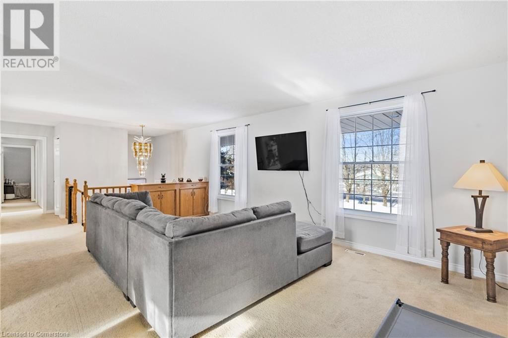 231 FREELTON ROAD Image 8