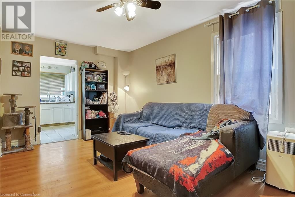 211 DOLPH STREET NORTH Image 15