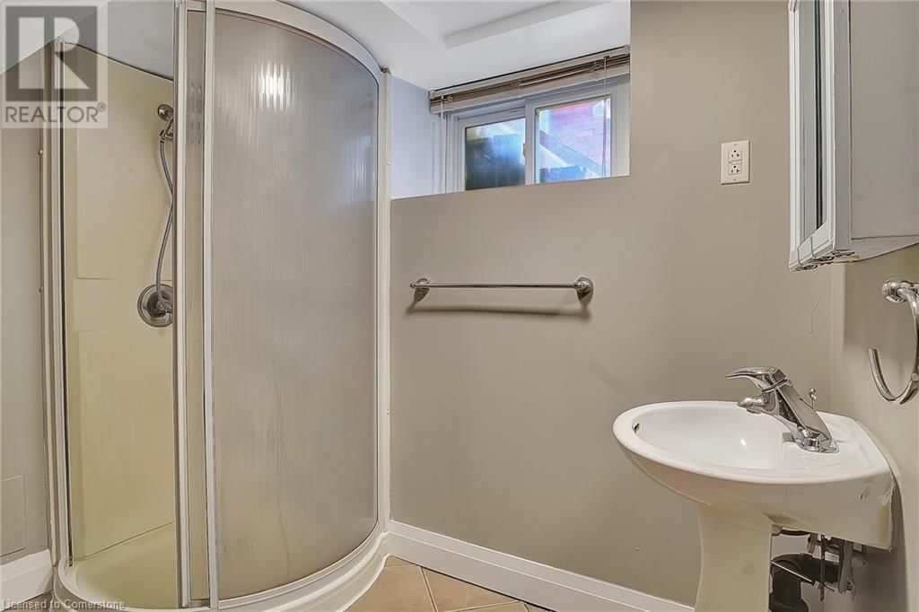 211 DOLPH STREET NORTH Image 18