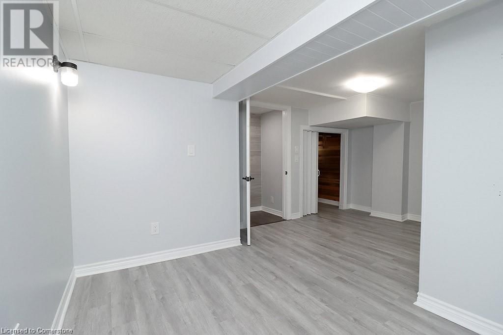 873 UPPER WELLINGTON STREET EAST Image 36