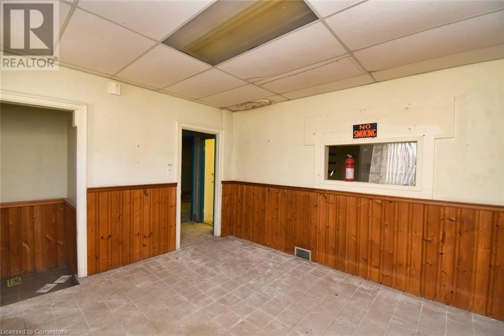 250 HUGHSON STREET NORTH Image 12