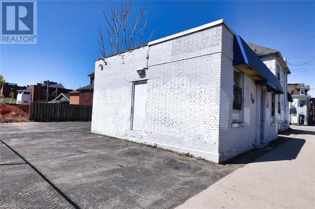 250 HUGHSON STREET NORTH Image 4