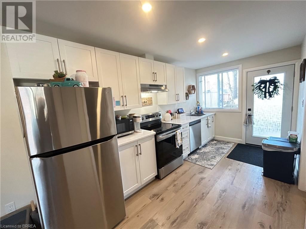 A - 306 DALHOUSIE STREET Image 2