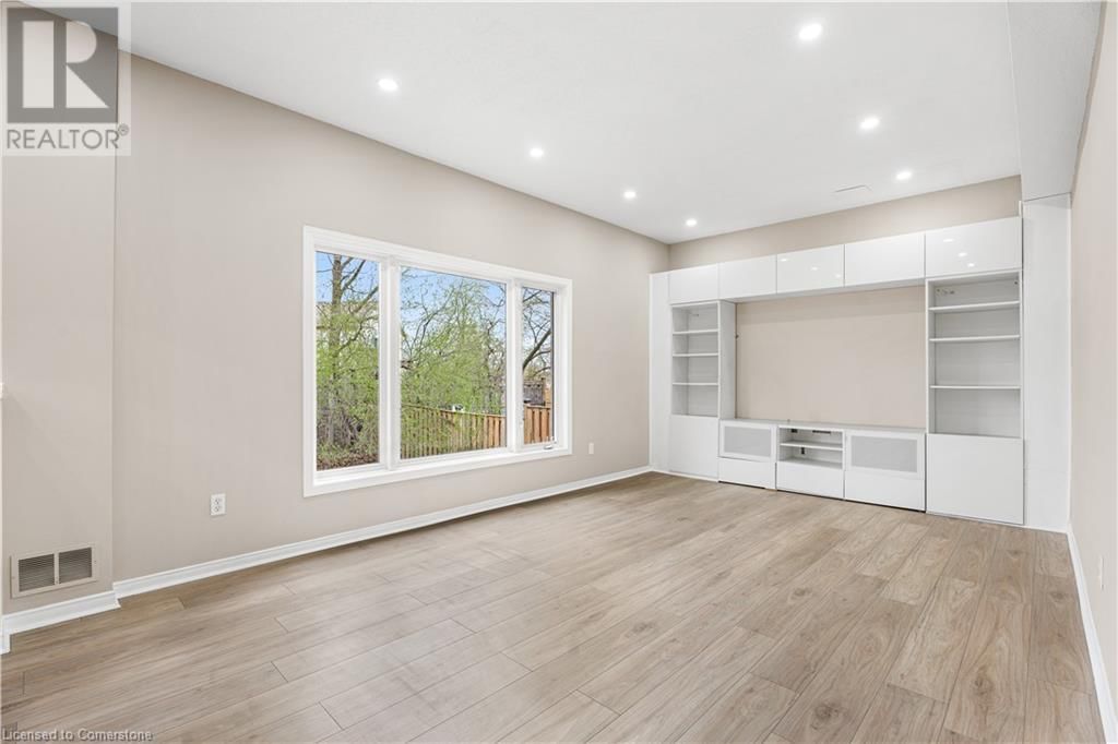 155 ELMIRA ROAD NORTH Image 16