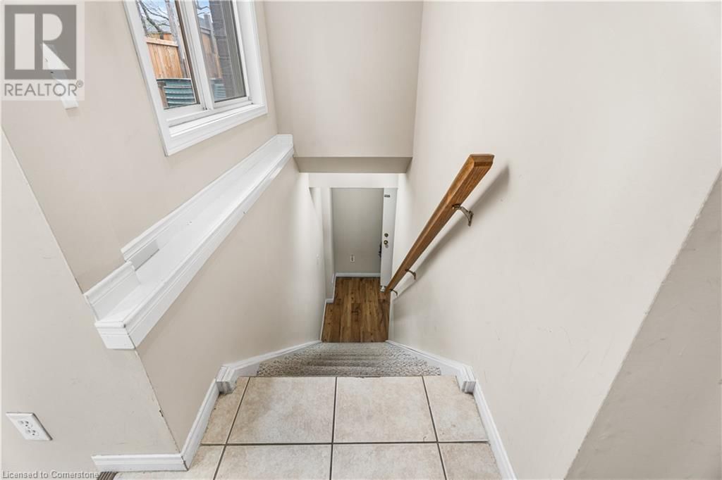 155 ELMIRA ROAD NORTH Image 31
