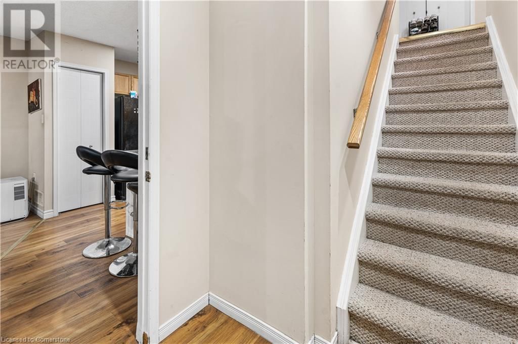 155 ELMIRA ROAD NORTH Image 36