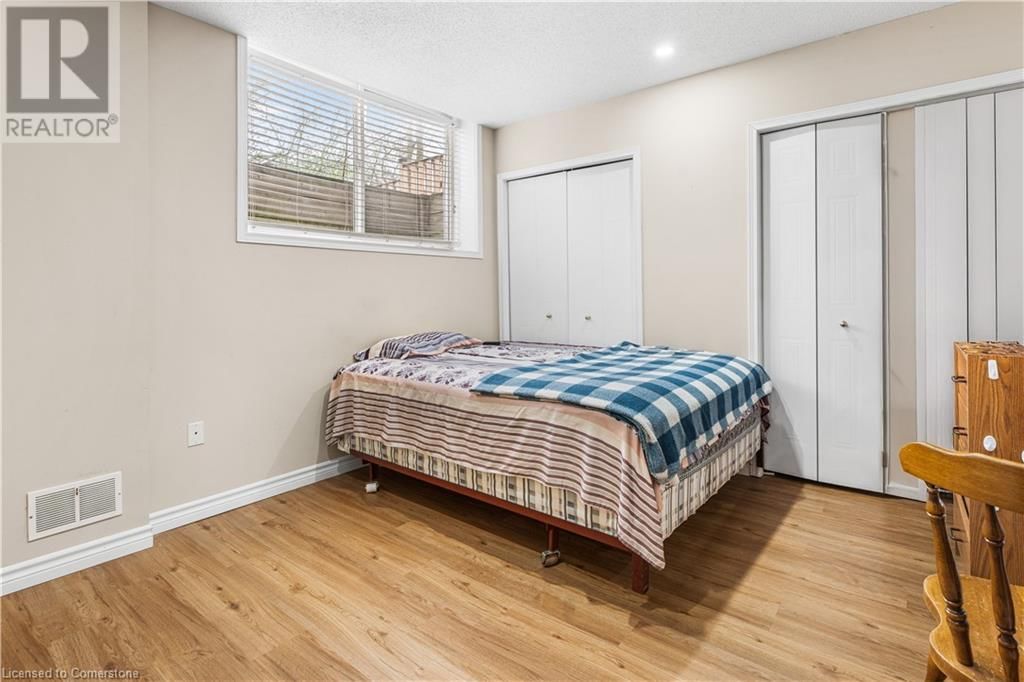 155 ELMIRA ROAD NORTH Image 45