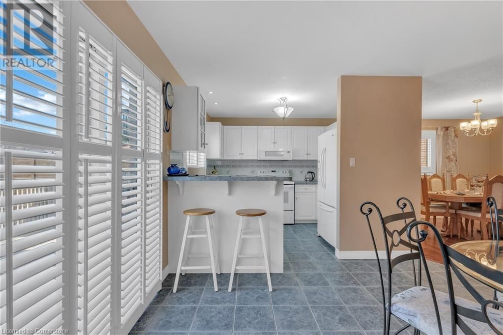 42 ARCHER WAY Image 10