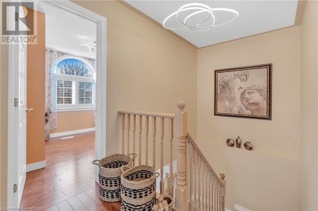 42 ARCHER WAY Image 16