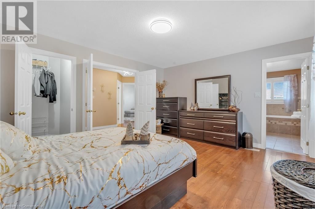 42 ARCHER WAY Image 19