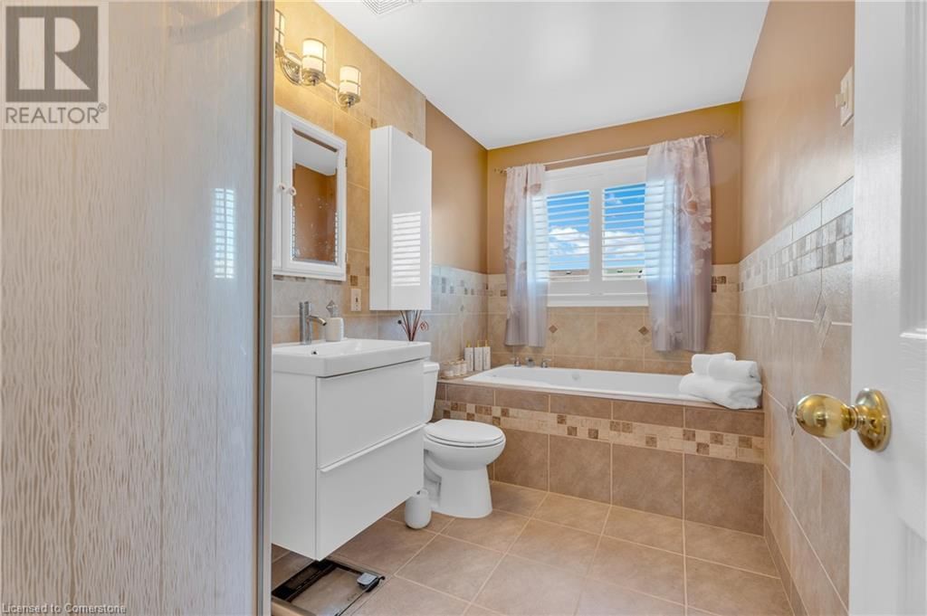 42 ARCHER WAY Image 20