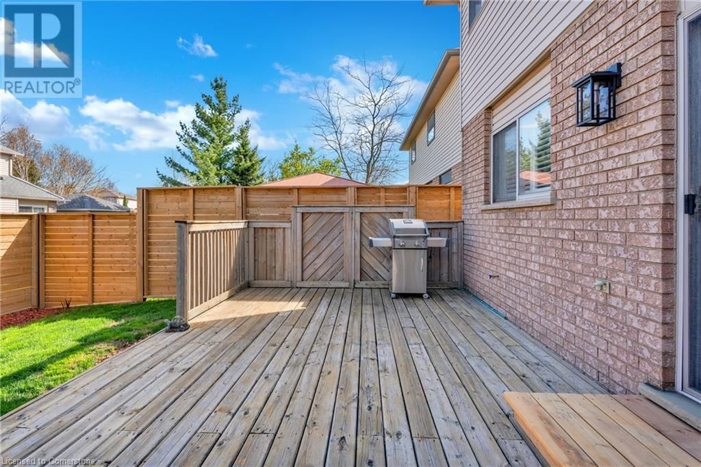 42 ARCHER WAY Image 32