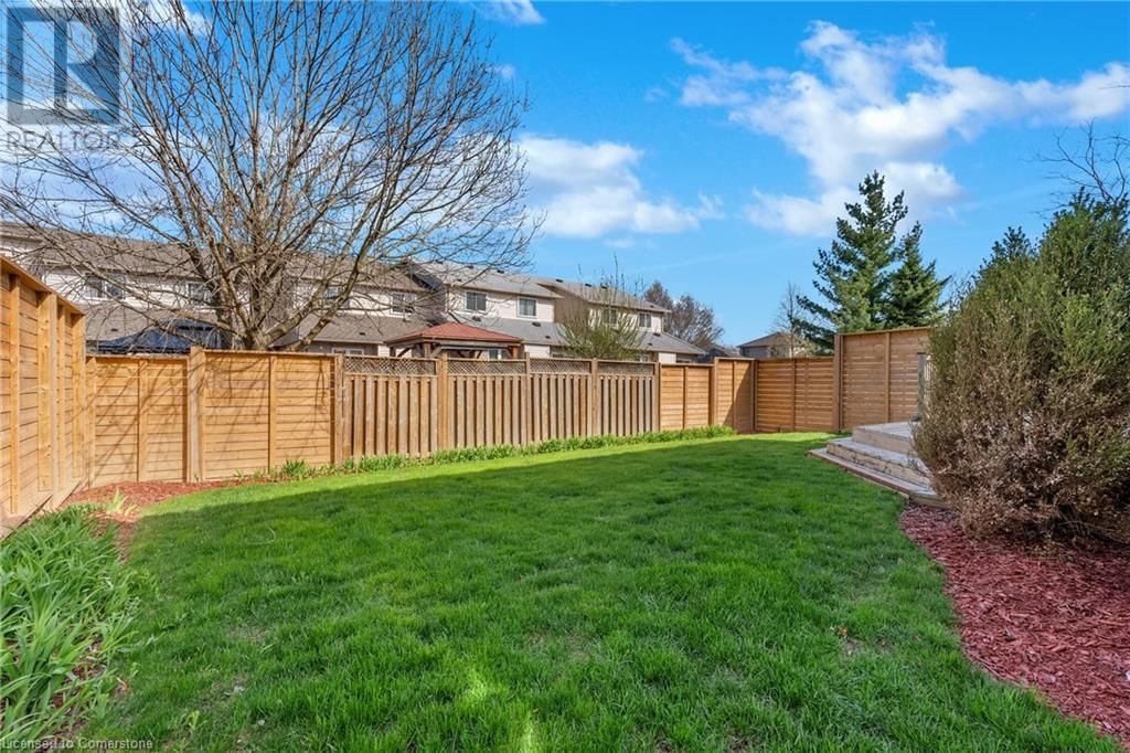 42 ARCHER WAY Image 35