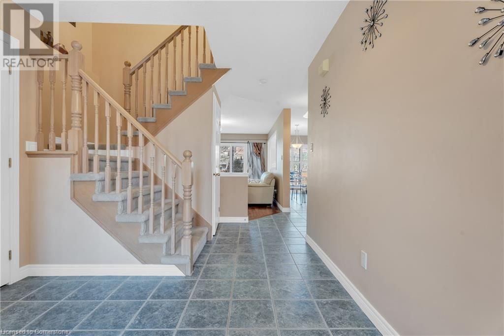 42 ARCHER WAY Image 4