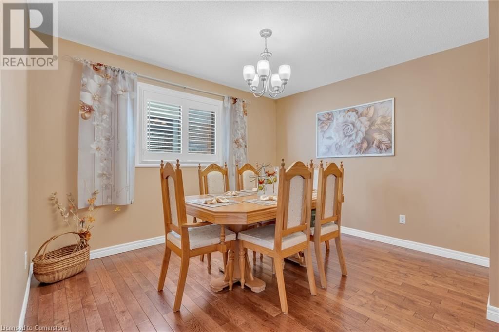 42 ARCHER WAY Image 6
