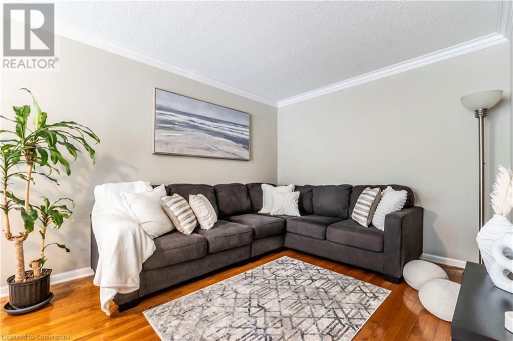 280 WETENHALL LANDING Image 12