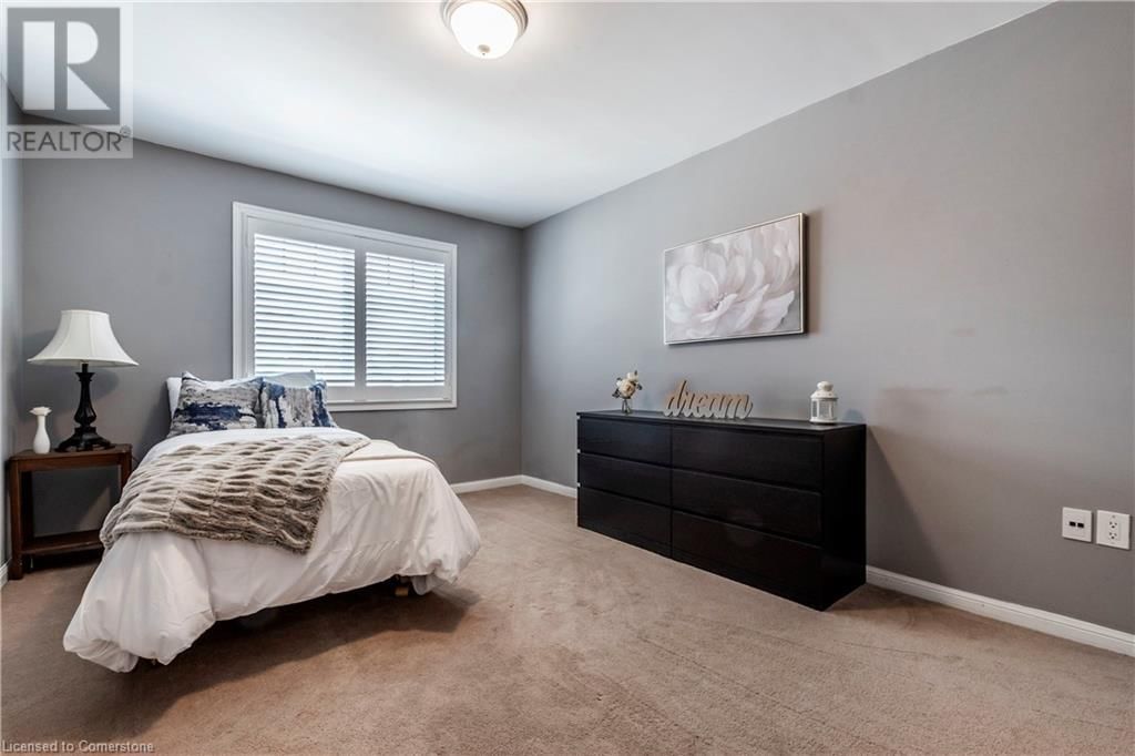 280 WETENHALL LANDING Image 24