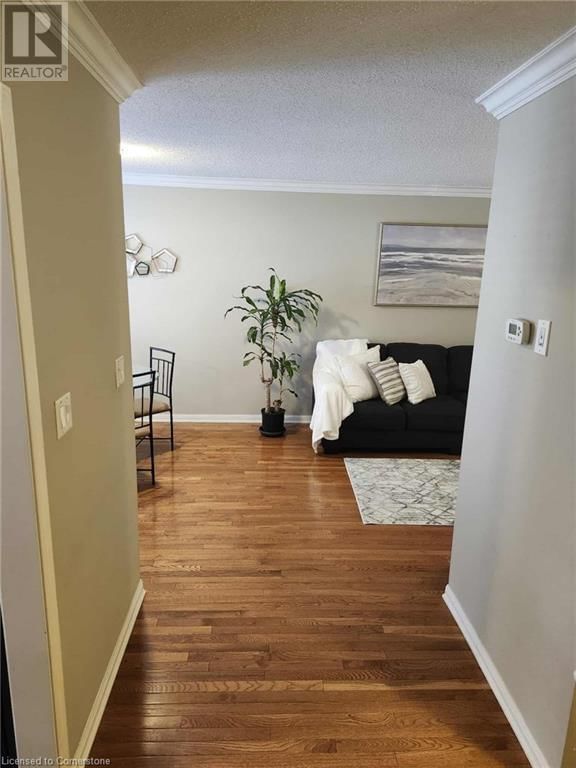 280 WETENHALL LANDING Image 40