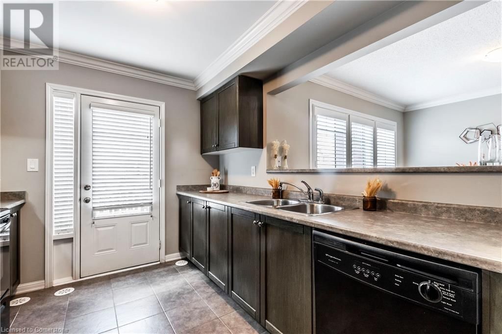 280 WETENHALL LANDING Image 8