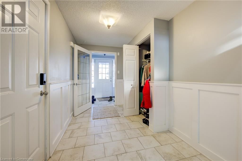 35 WILDLARK CRESCENT Image 38