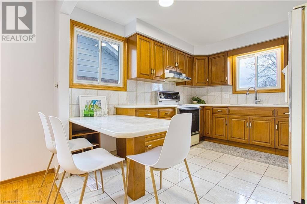 38 COUNTRY CLUB DRIVE Image 12