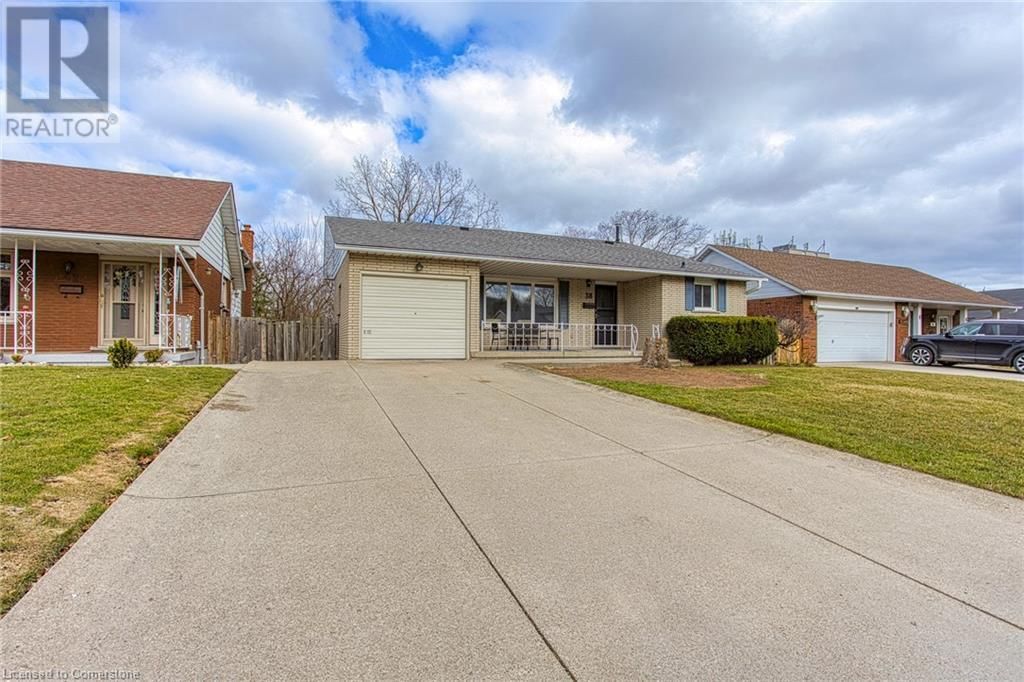 38 COUNTRY CLUB DRIVE Image 3