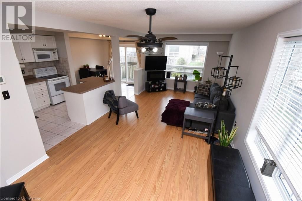 28 - 104 FRANCES AVENUE Image 11
