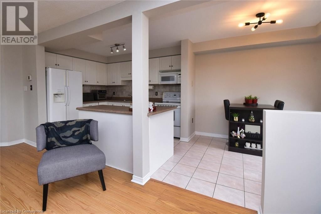 28 - 104 FRANCES AVENUE Image 17