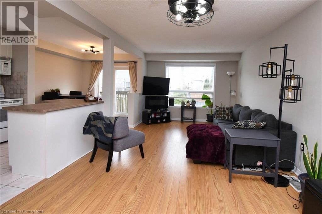28 - 104 FRANCES AVENUE Image 9