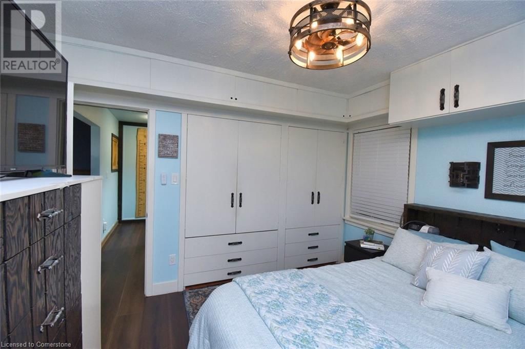 3381 MARION AVENUE Image 11