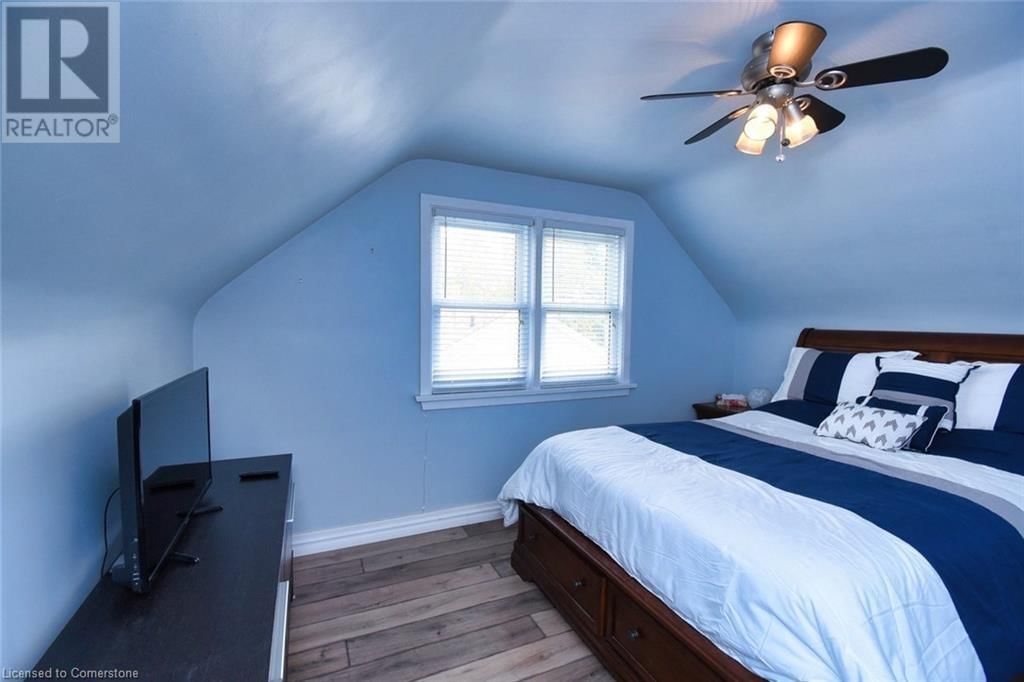 3381 MARION AVENUE Image 16