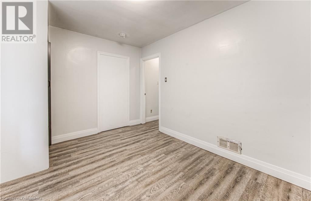 152 BINSCARTH ROAD Image 17