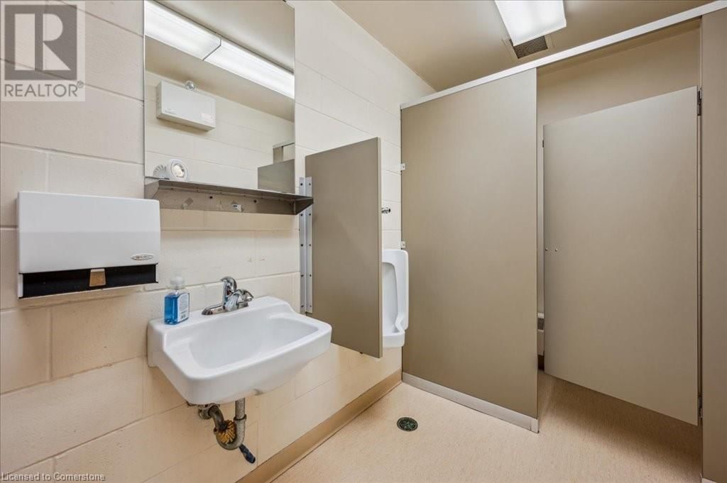 380 HIBERNIA STREET Image 21