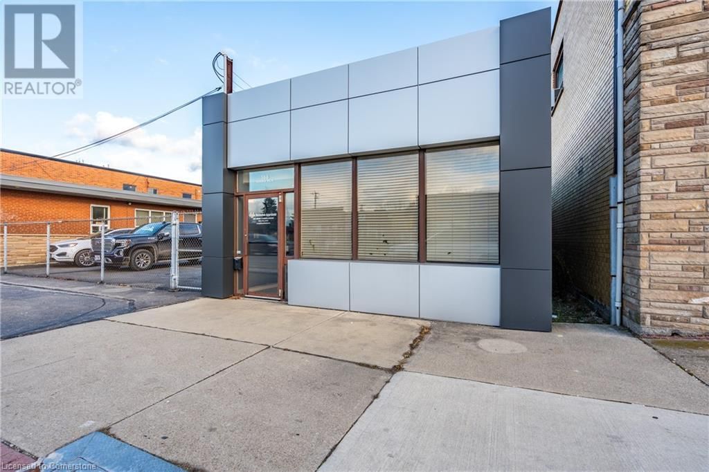 188 PARKDALE AVENUE NORTH Image 1